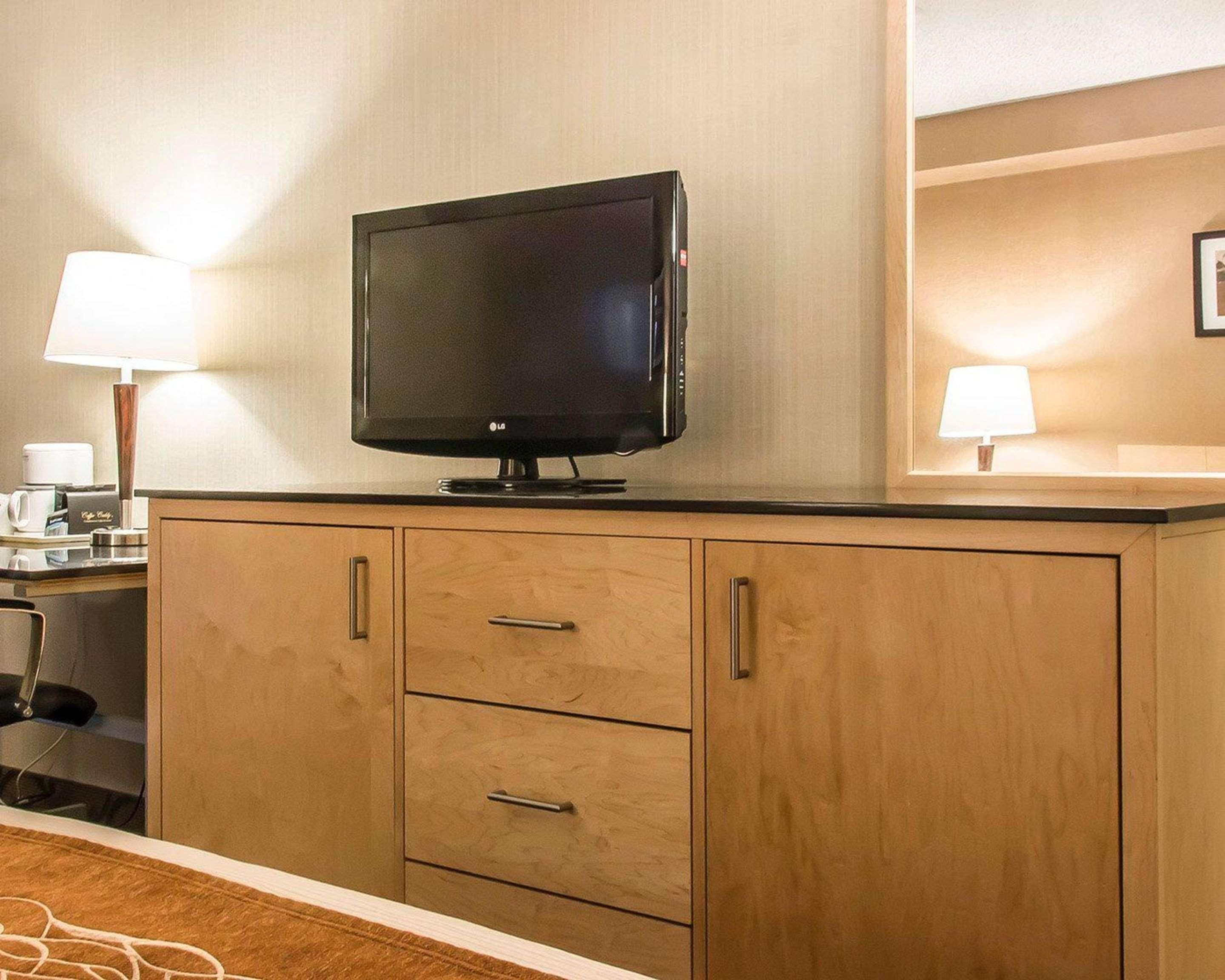 קנורה Comfort Inn מראה חיצוני תמונה
