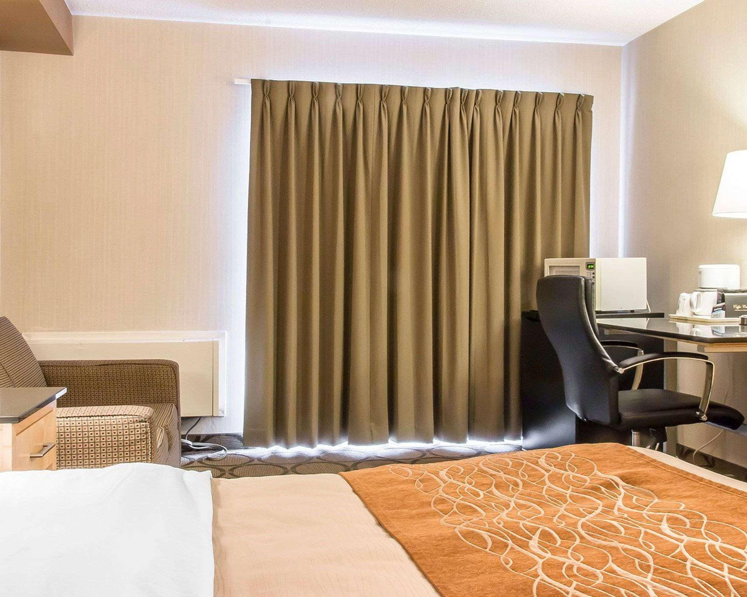 קנורה Comfort Inn מראה חיצוני תמונה