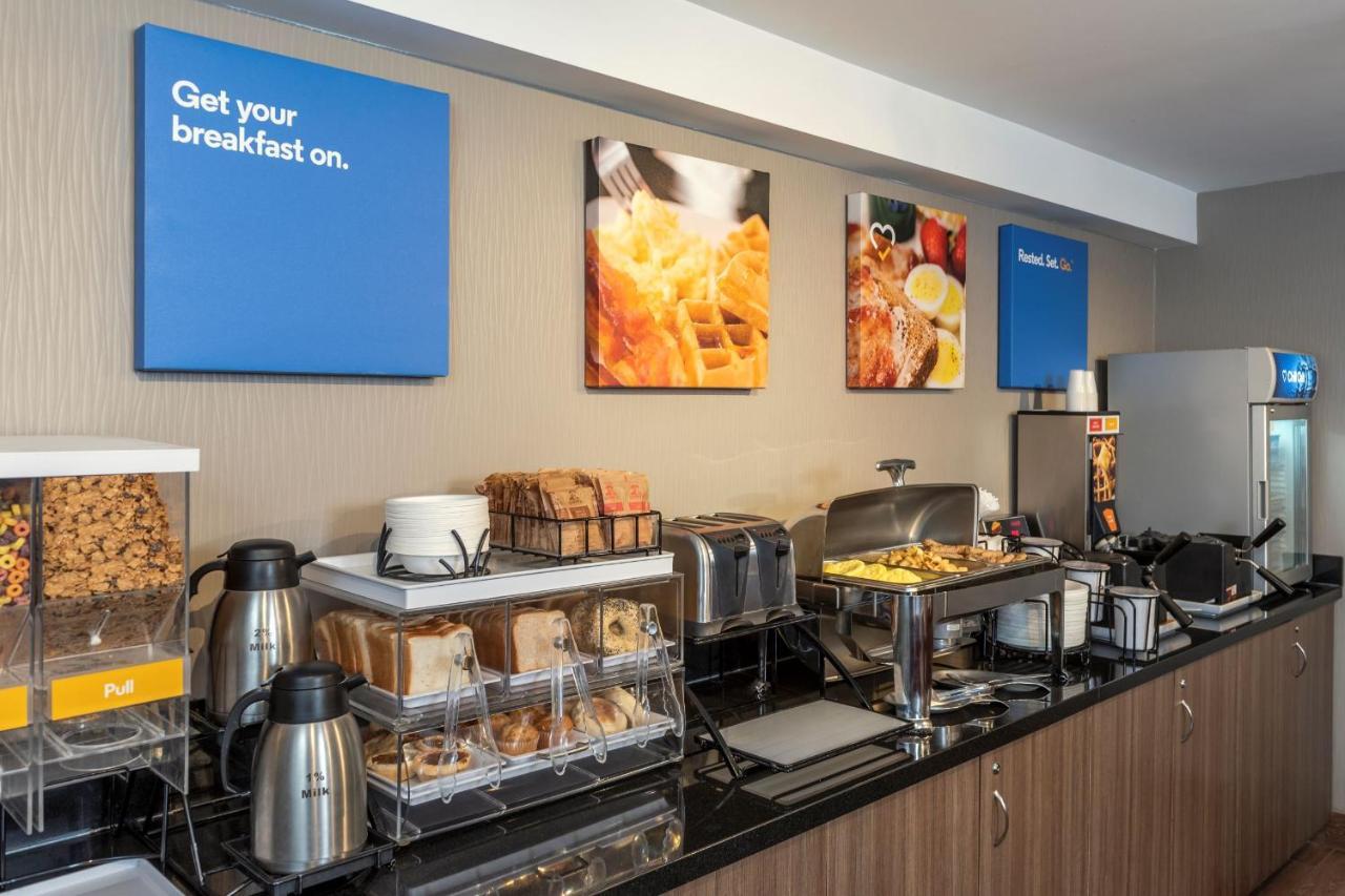 קנורה Comfort Inn מראה חיצוני תמונה