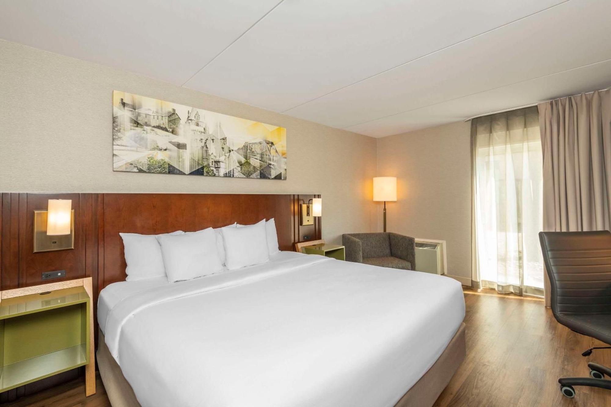 קנורה Comfort Inn מראה חיצוני תמונה