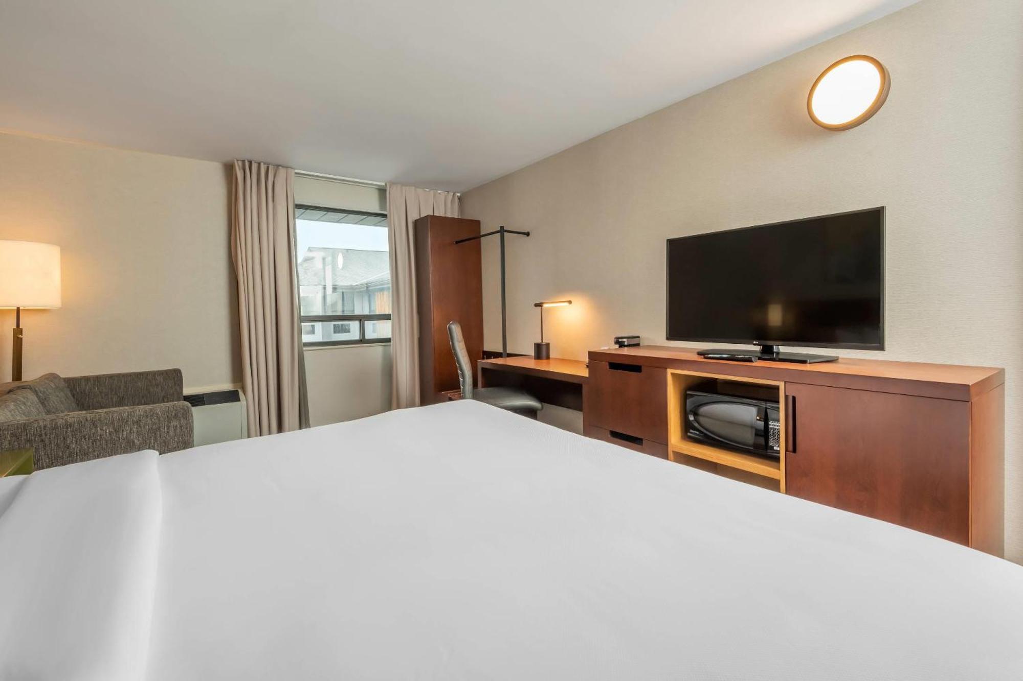 קנורה Comfort Inn מראה חיצוני תמונה