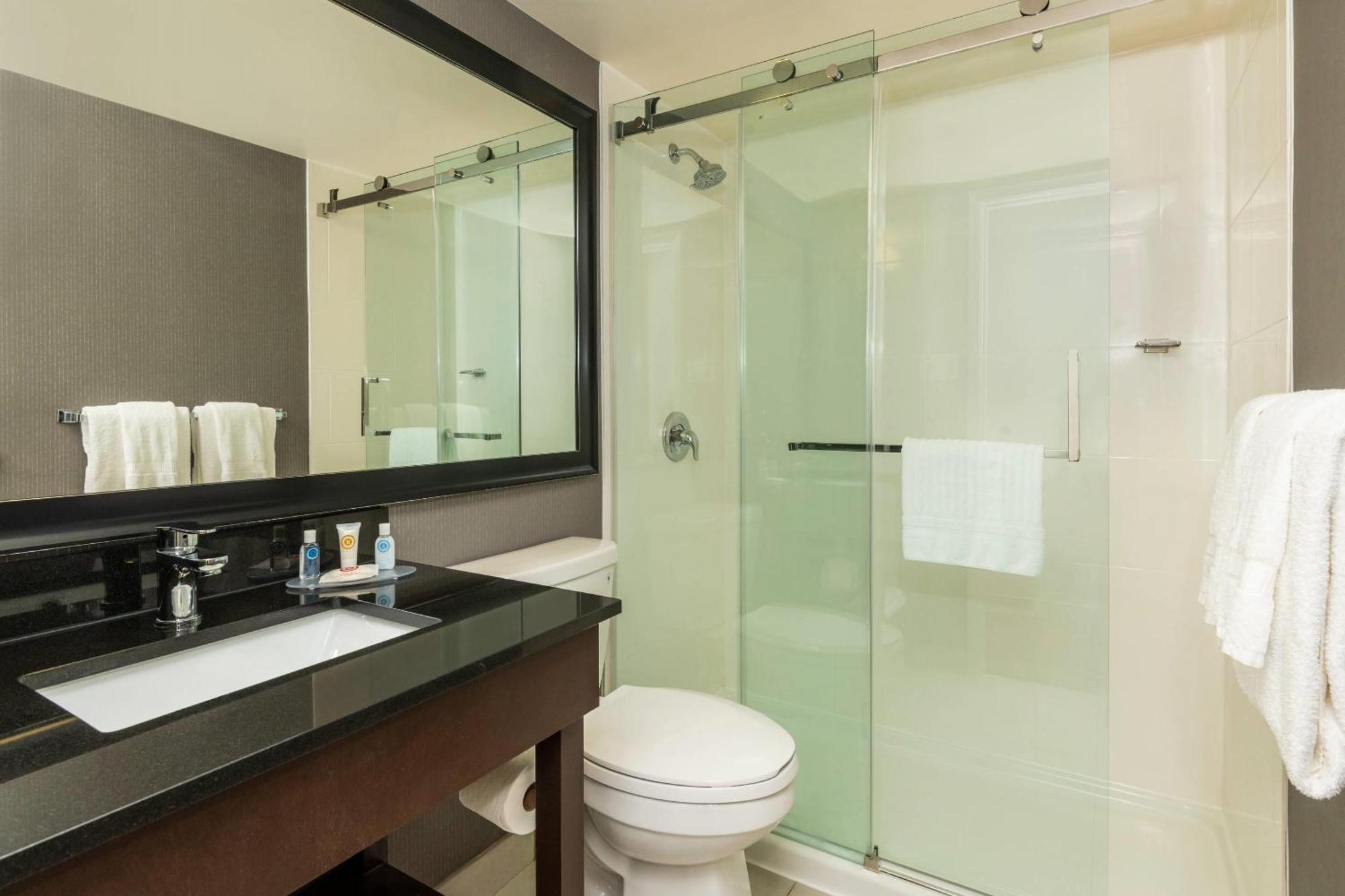 קנורה Comfort Inn מראה חיצוני תמונה