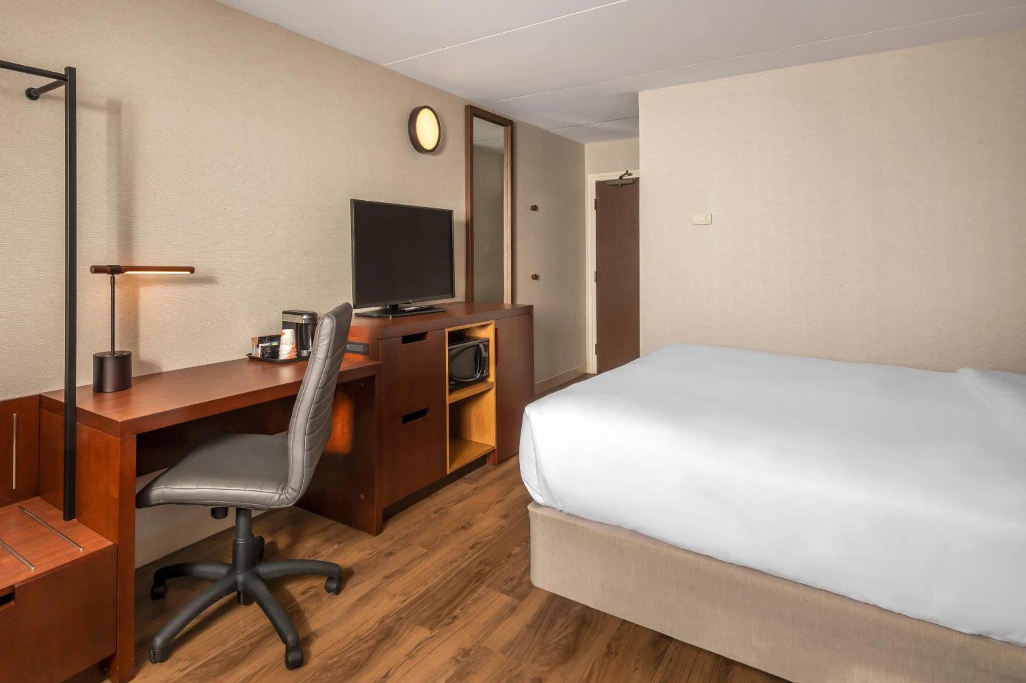קנורה Comfort Inn מראה חיצוני תמונה